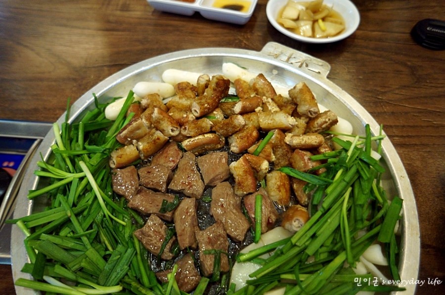 발산역 맛집 / 저렴한 국내산 한우곱창 부추곱창 - 발산(강서) 지역 추천맛집 부추곱창 발산점 후기